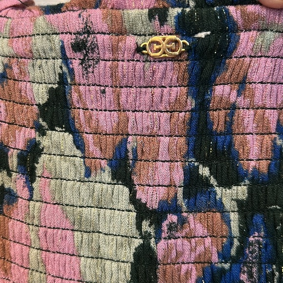 SAM EDELMAN Misha Printed Smocked Ruffle Top - Picture 9 of 12